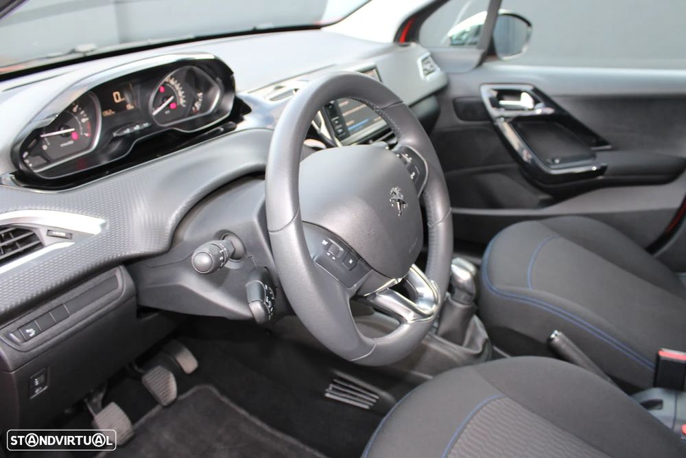 Peugeot 208 1.2 PureTech Style - 11