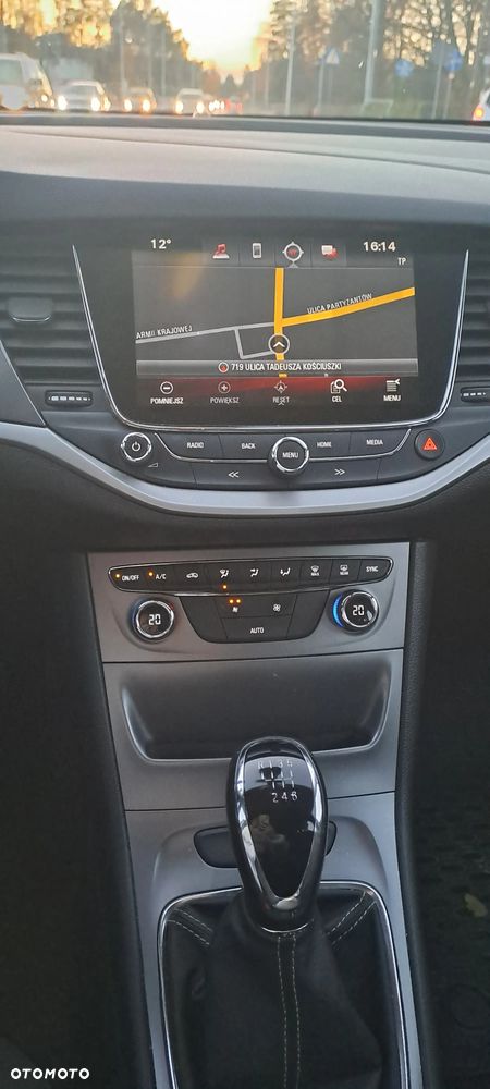 Opel Astra 1.4 T Enjoy - 9