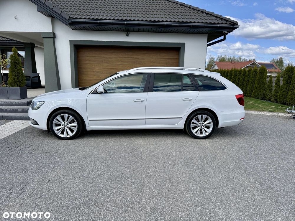 Skoda Superb 2.0 TDI Green tec 4x4 DSG Exclusive - 3