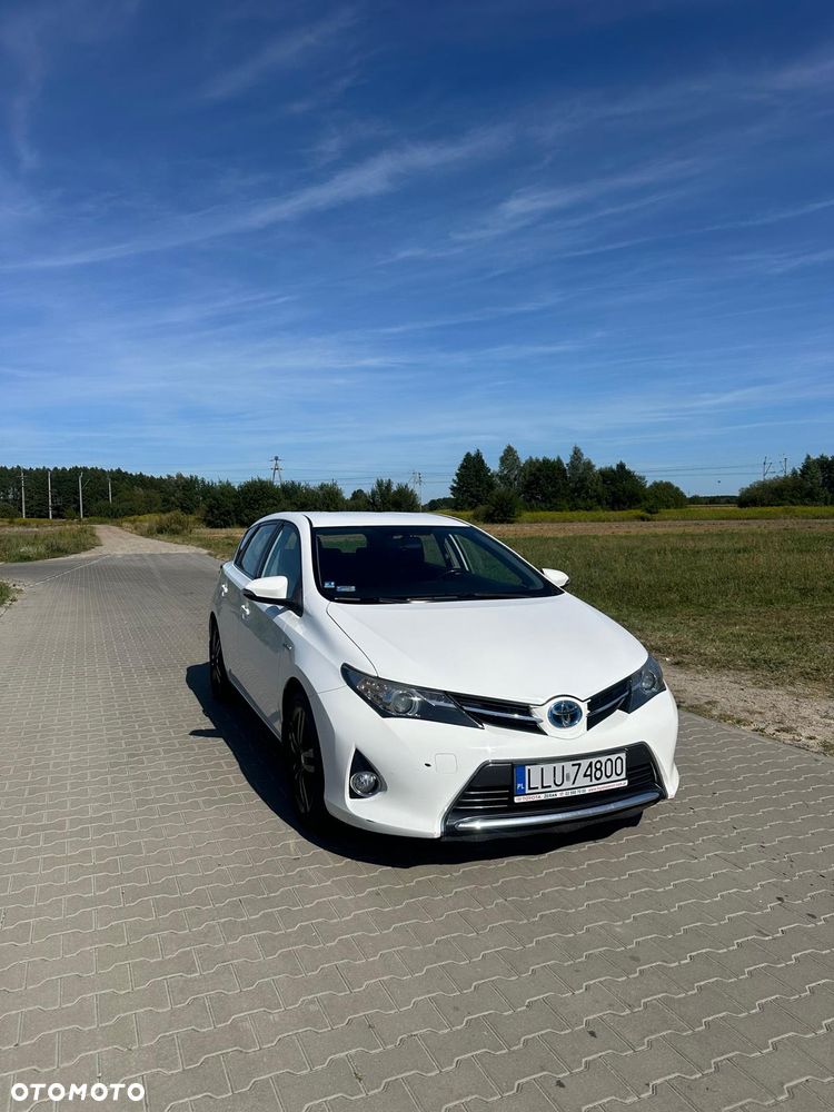 Toyota Auris 1.8 HSD Sol - 6