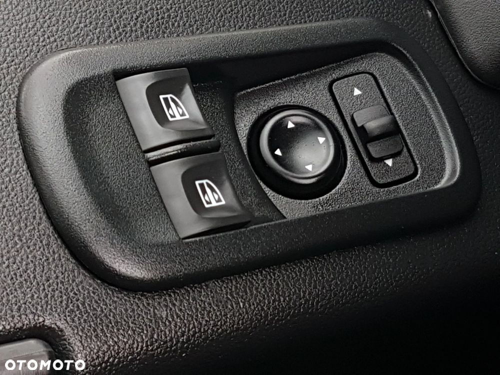 Renault MASTER KONTENER 8EP 4,22x2,24x2,24 KLIMA KRAJOWY MANUAL  6-BIEGÓW DMC 3500 KG - 9