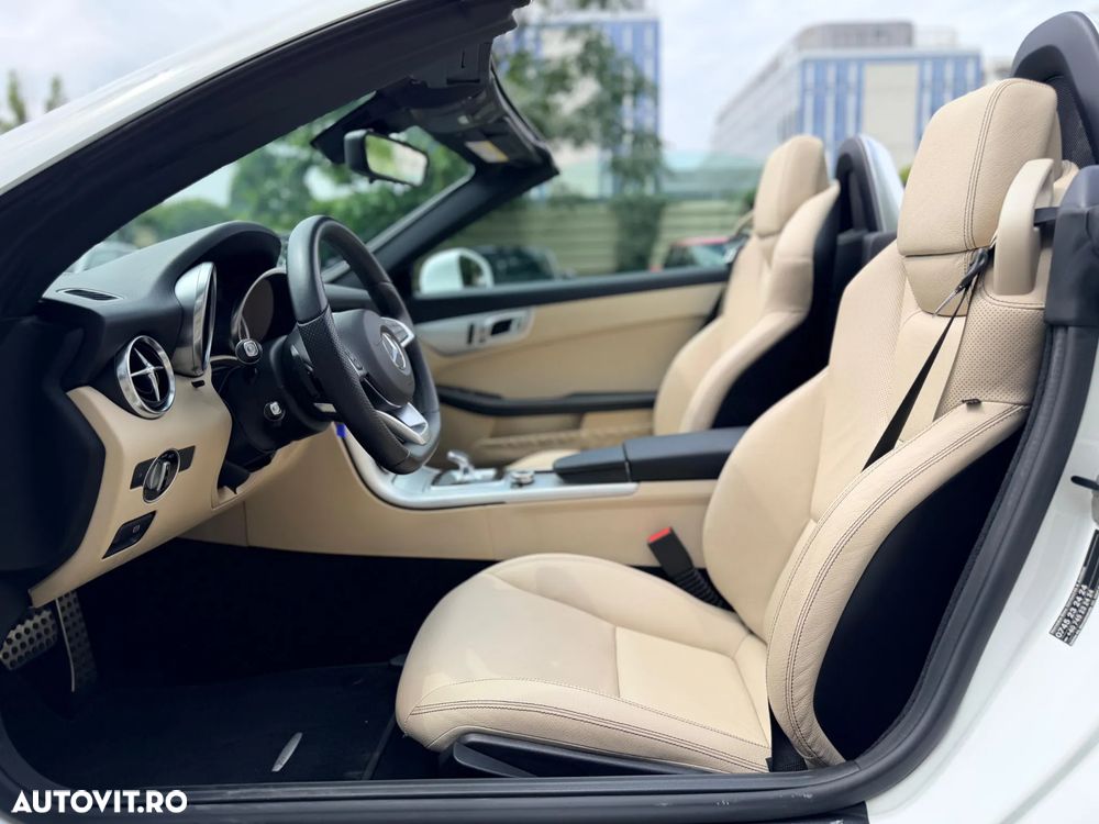 Mercedes-Benz SLC - 15