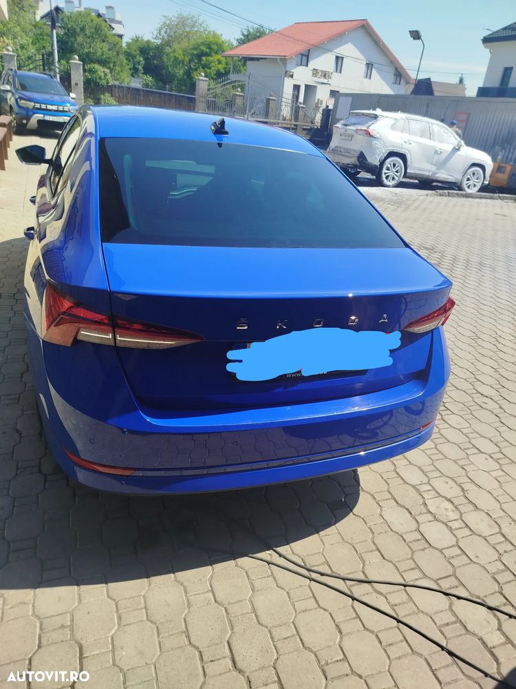 Skoda Octavia 2.0 TDI DSG Style - 2