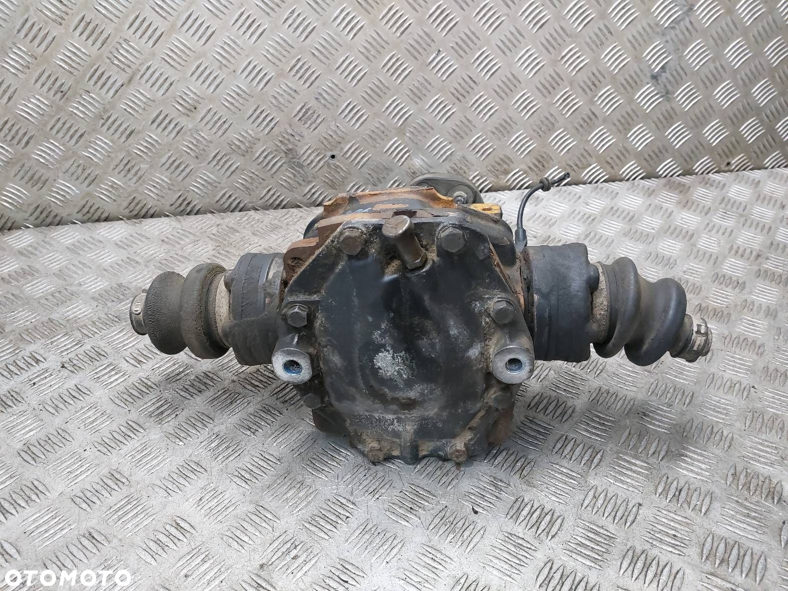 DYFERENCJAŁ DYFER MOST MERCEDES W208 C208 CLK I 2.0 K 3.46 - 5