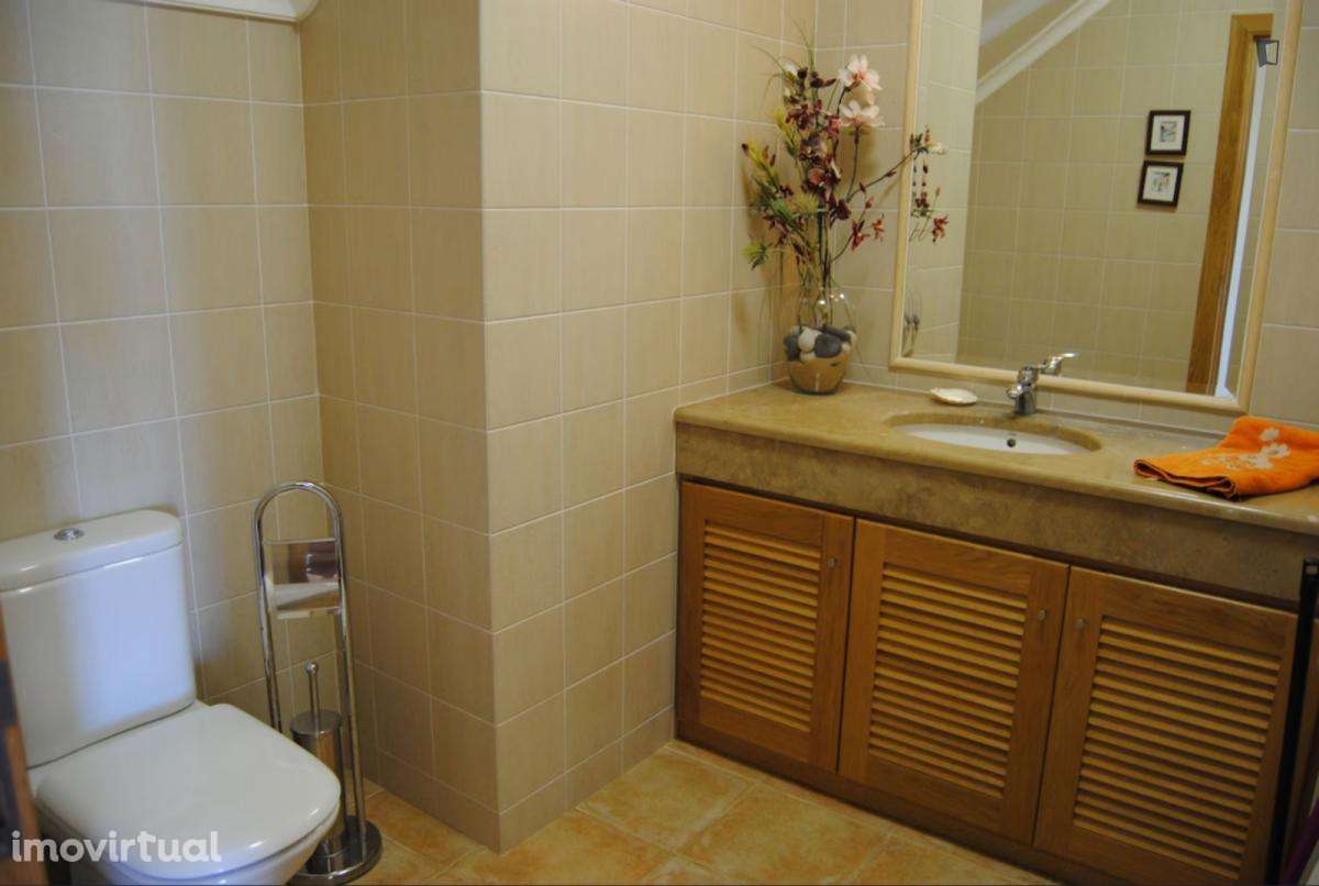 Casa com 3 quartos - localizado em Lagos - Grande imagem: 4/14