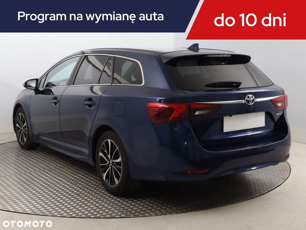 Toyota Avensis - 6
