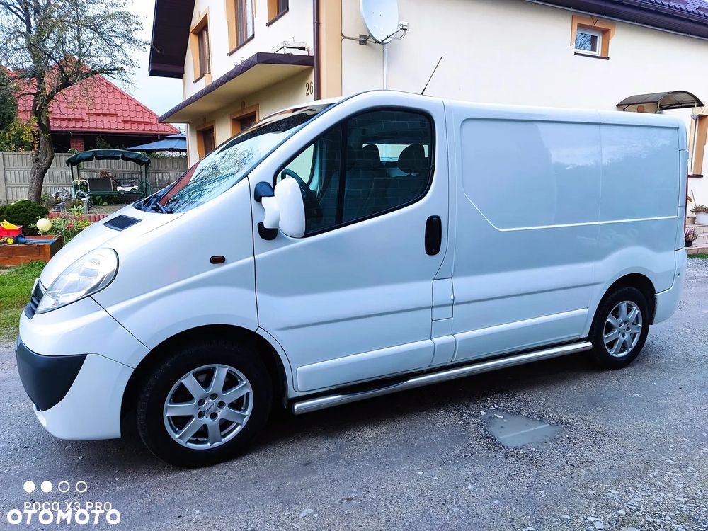 Opel Vivaro - 2