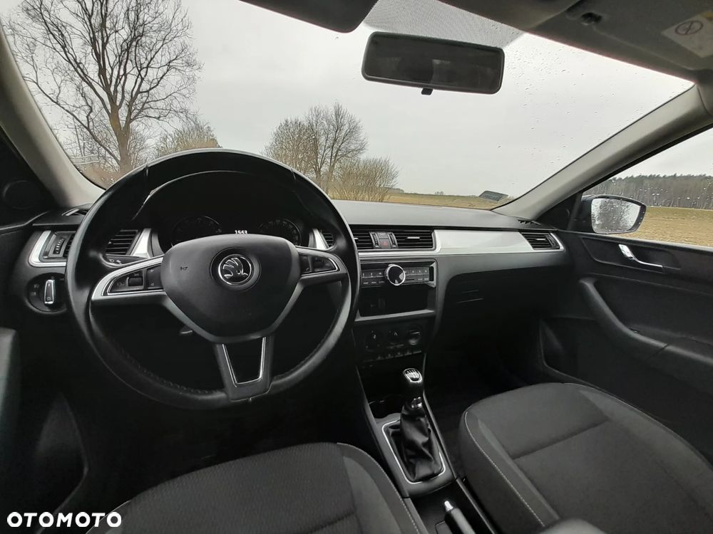 Skoda RAPID 1.2 TSI Ambition - 16