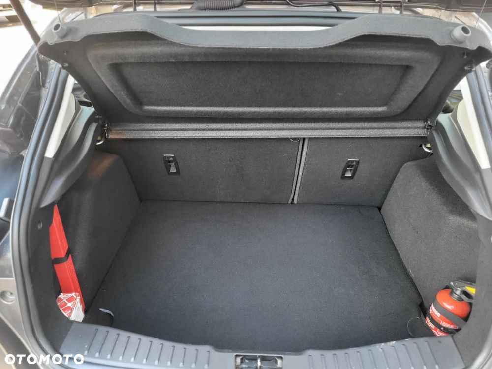 Ford Focus 1.6 Trend - 15
