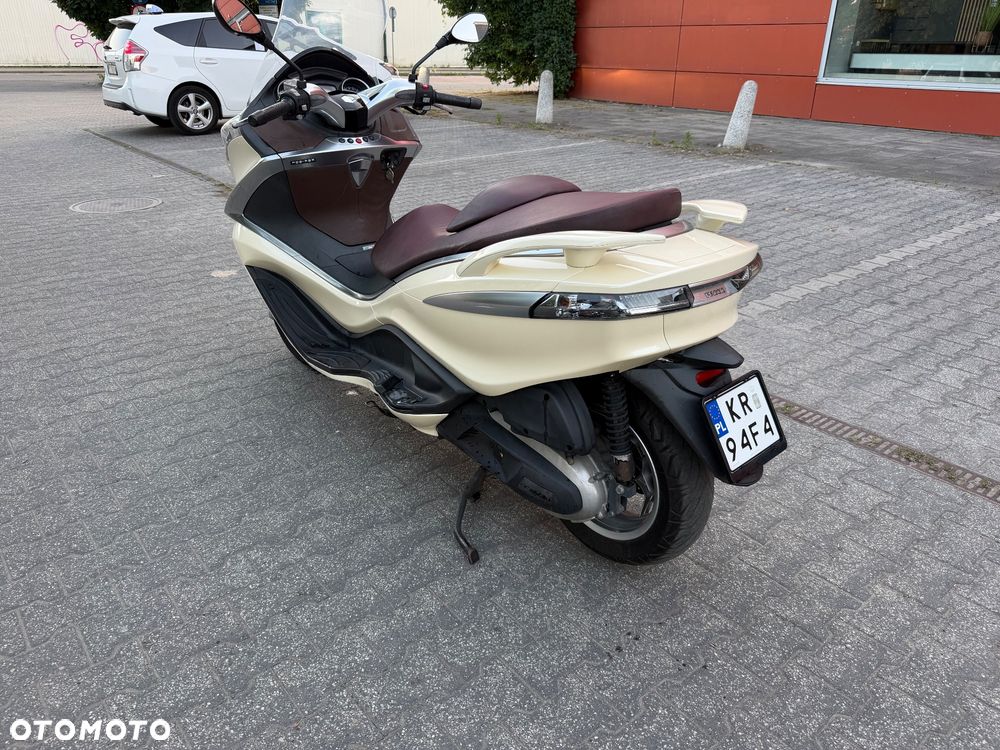 Piaggio X10 - 19