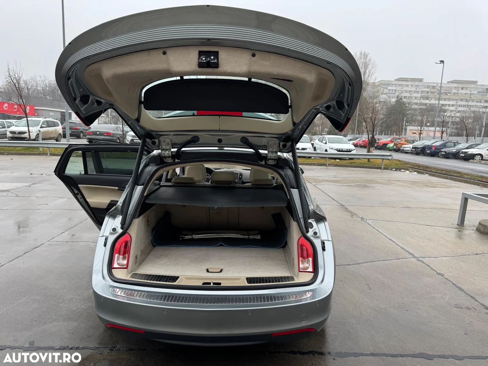 Opel Insignia 2.0 CDTI Sports Tourer Edition - 16