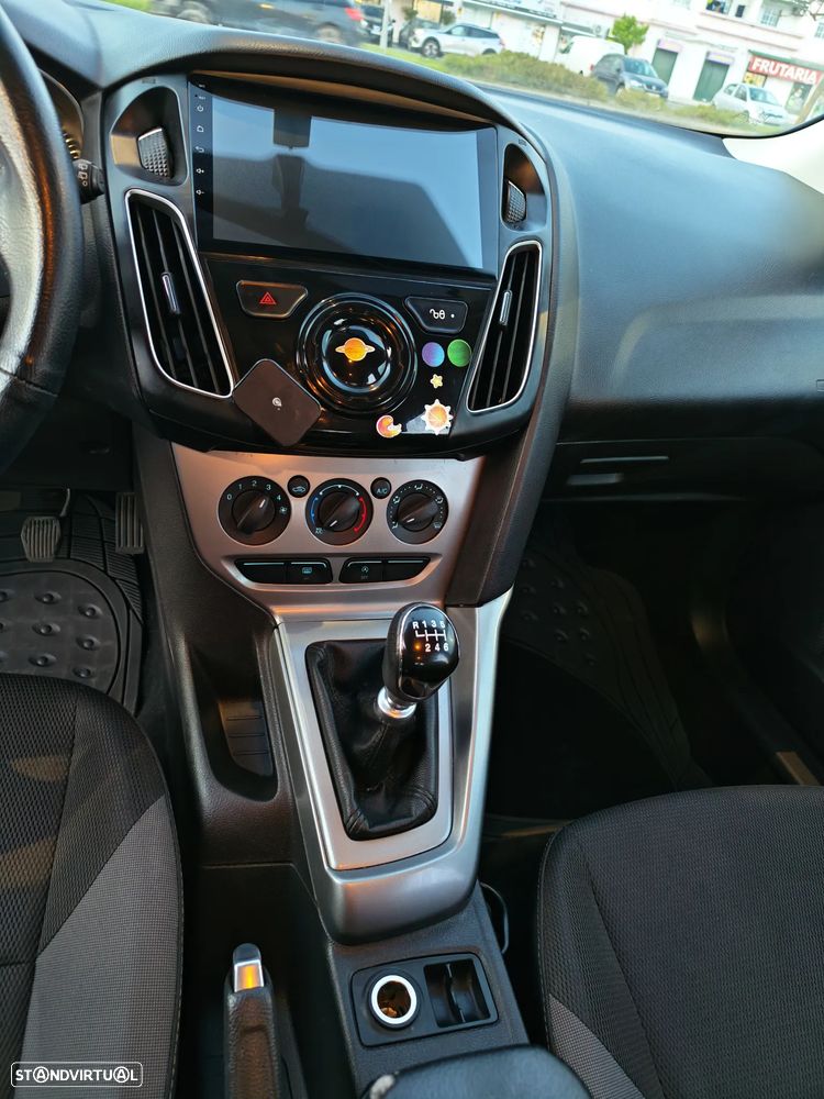 Ford Focus SW 1.6 TDCi Titanium - 14