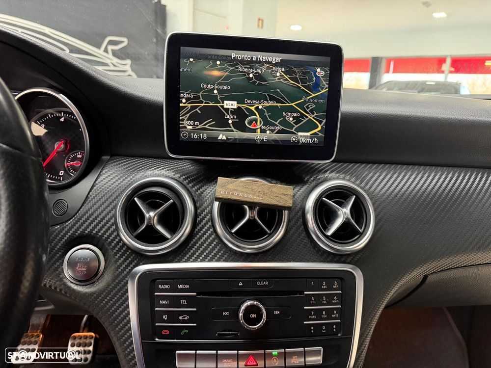 Mercedes-Benz A 180 d AMG Line - 25