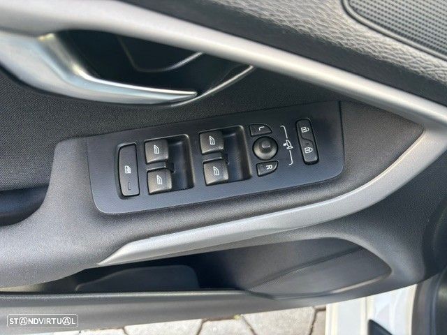 Volvo V40 1.5 T3 Sport Edition Geartronic - 14