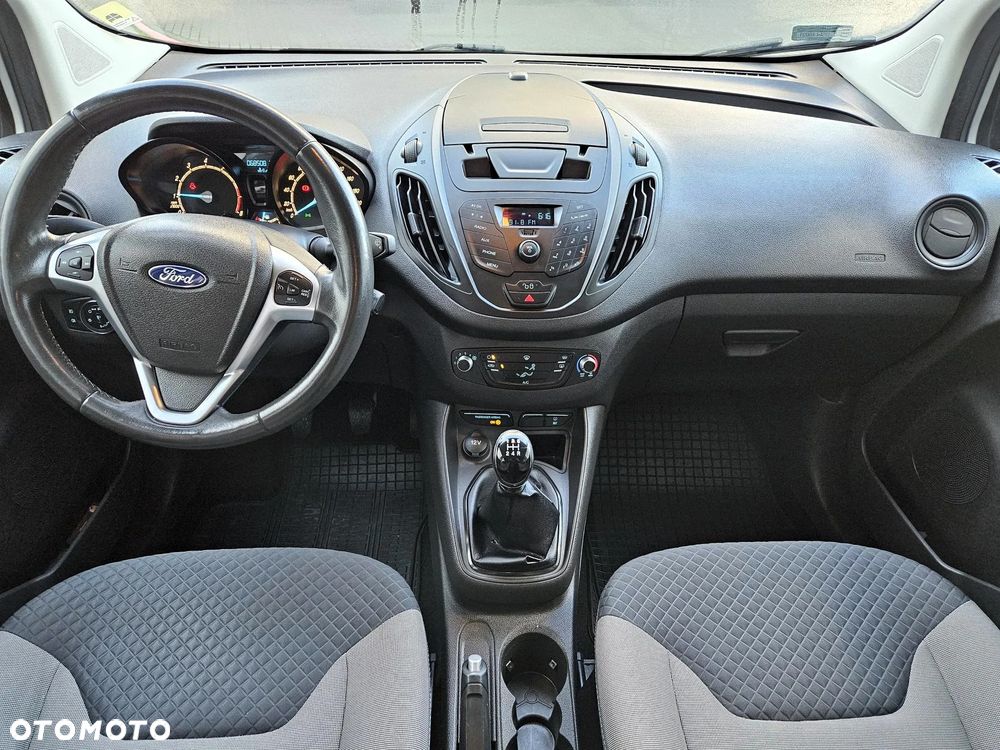 Ford Tourneo Courier - 8