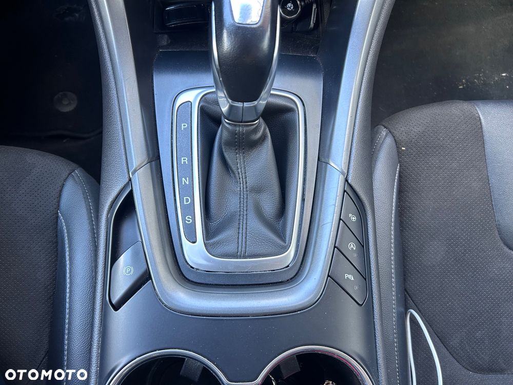 Ford Mondeo 2.0 TDCi Titanium PowerShift - 13