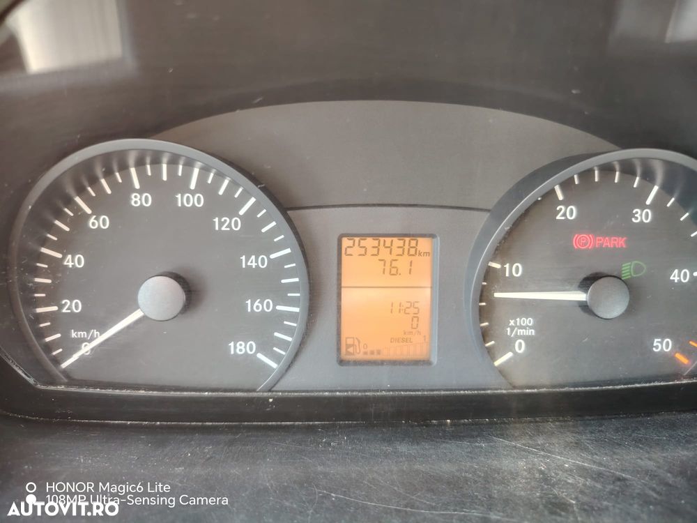 Mercedes-Benz SPRINTER - 3