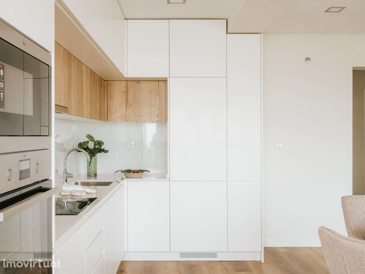 T3 Remodelado em Benfica | Open Space | Muita Luz - Grande imagem: 3/24