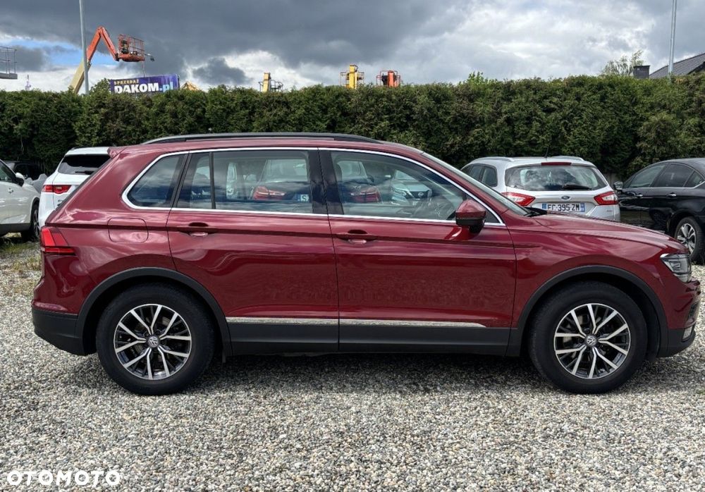 Volkswagen Tiguan - 10