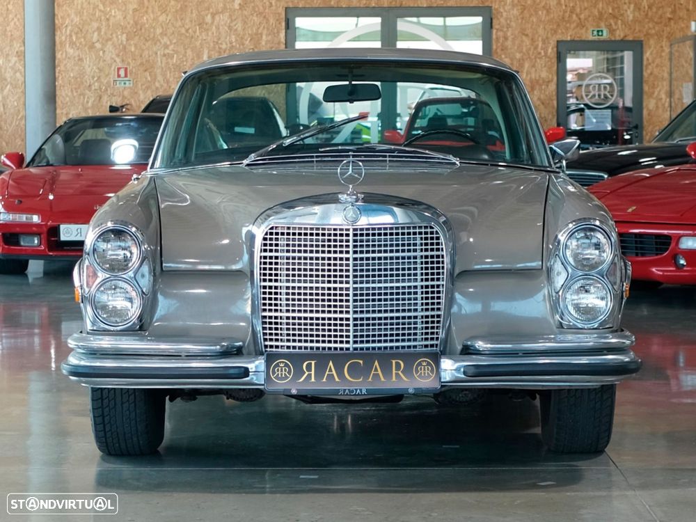 Mercedes-Benz W111/W112 (1961-1968) 280 SE - 2