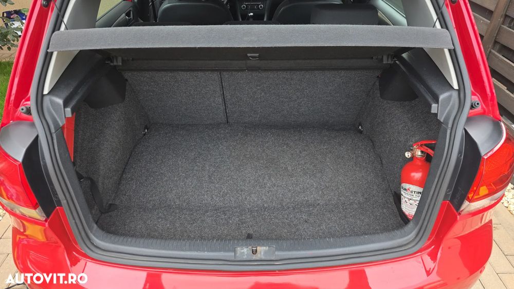 Volkswagen Golf 1.4 Comfortline - 12