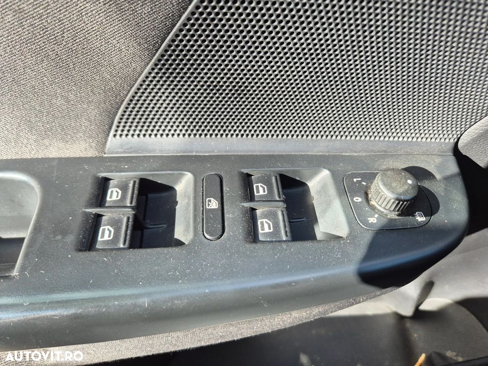 Volkswagen Golf 1.6 TDI DPF BMT Comfortline - 14