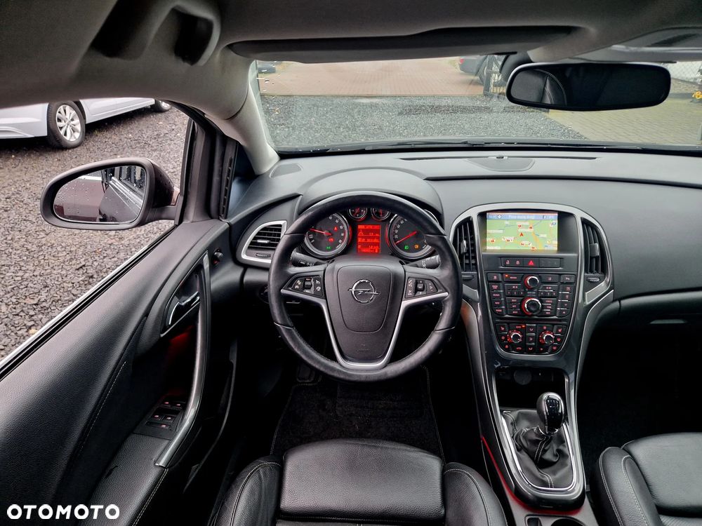 Opel Astra 1.4 Turbo - 26