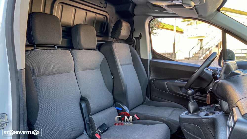 Opel COMBO - 35