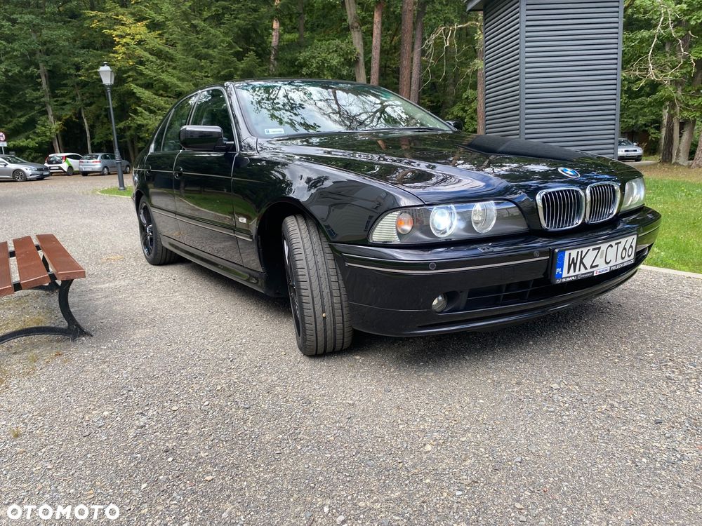 BMW Seria 5 525i - 2