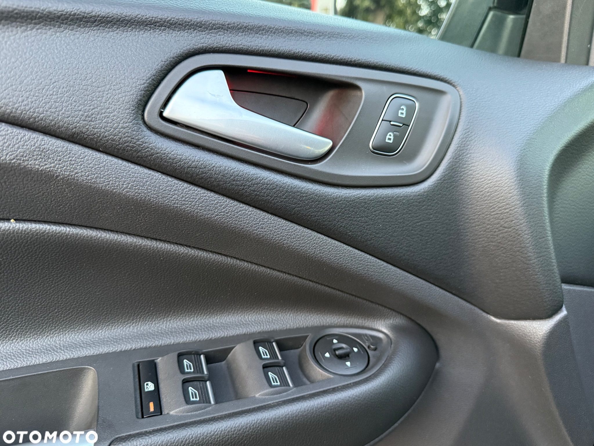 Ford Kuga 2.0 TDCi AWD ST-Line - 35