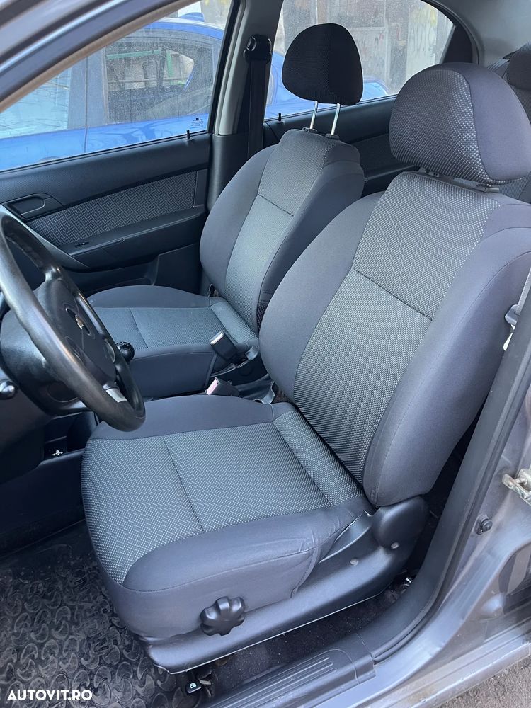 Dezmembrez Chevrolet Aveo gri inchis 1,4 16v 112.000 km 69KW F14D3 - 5