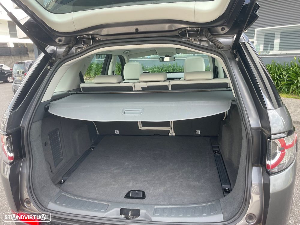 Land Rover Discovery Sport 2.0 TD4 HSE Luxury - 29