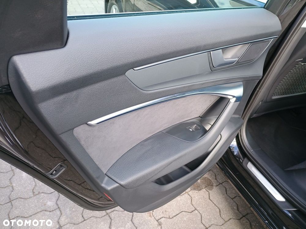 Audi A6 Avant - 11