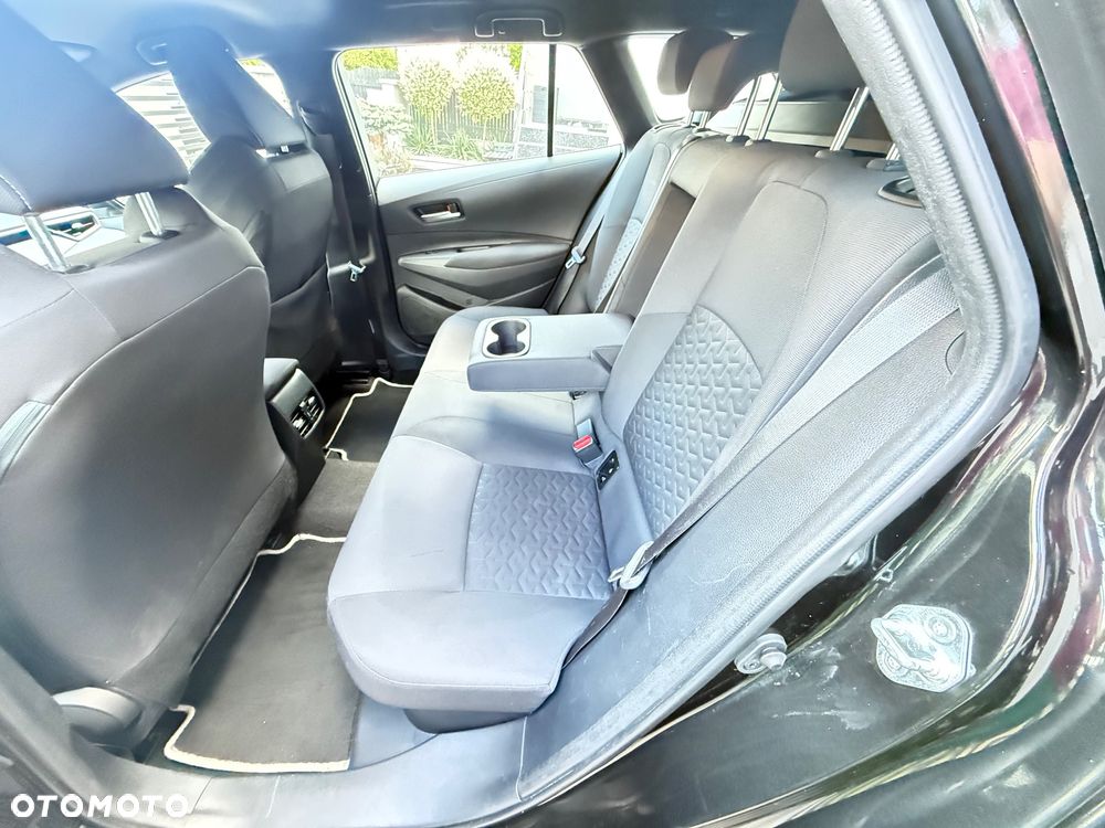 Toyota Corolla 1.8 Hybrid Comfort - 9