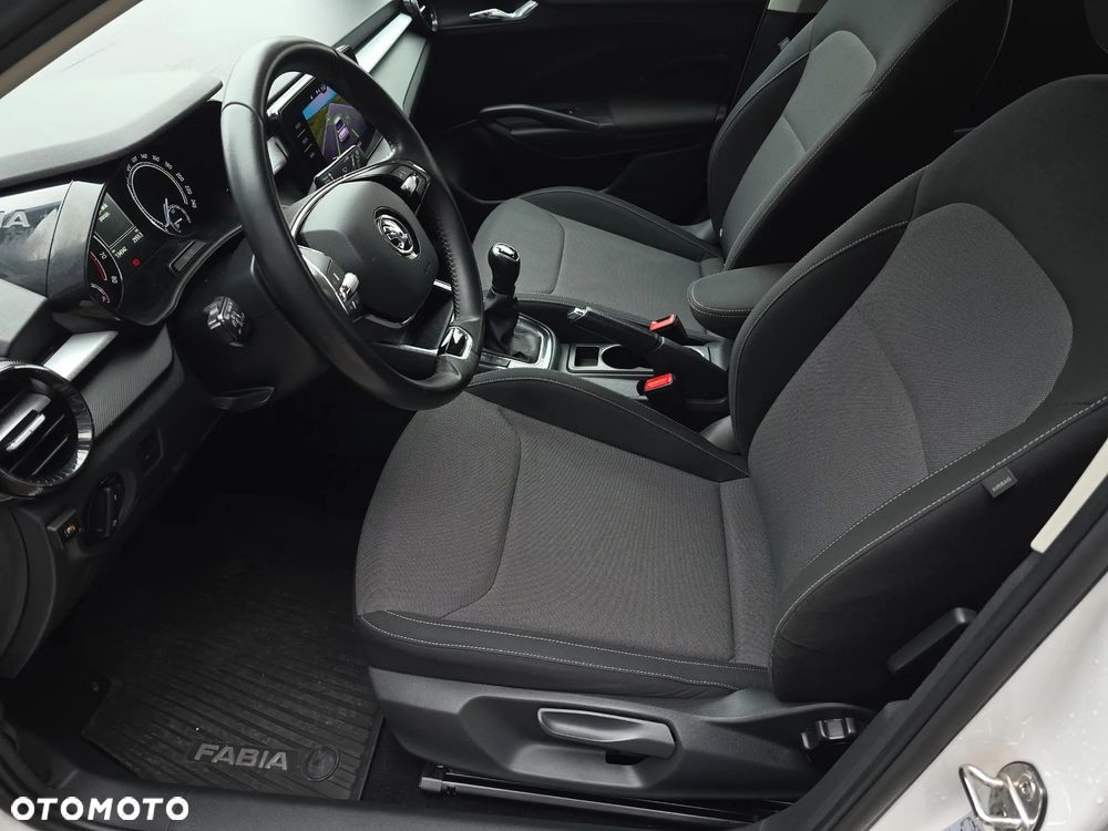 Skoda Fabia 1.0 Ambition - 14