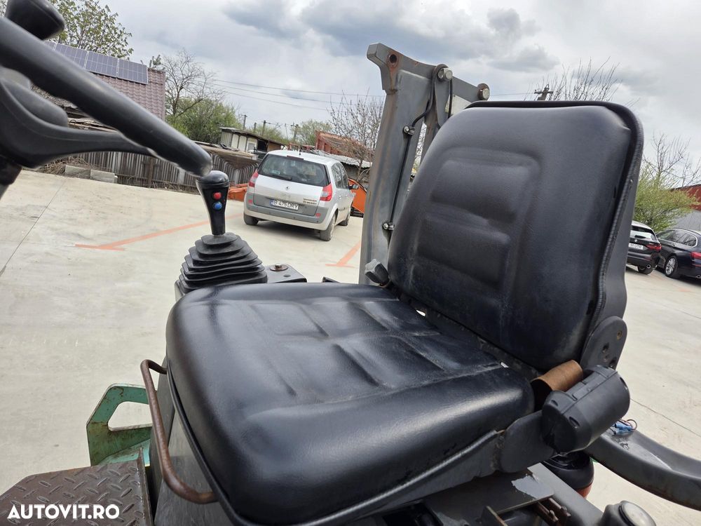 Ammann ARX26, 435h, latime tambur 1,2m, masa operationala 2,5tone, sistem stropire, motor Yanmar 30CP, lungime 2,3m, latime 1,25m, STARE FOARTE BUNA-PROMOTIE 19.900 EUR+Tva - 12