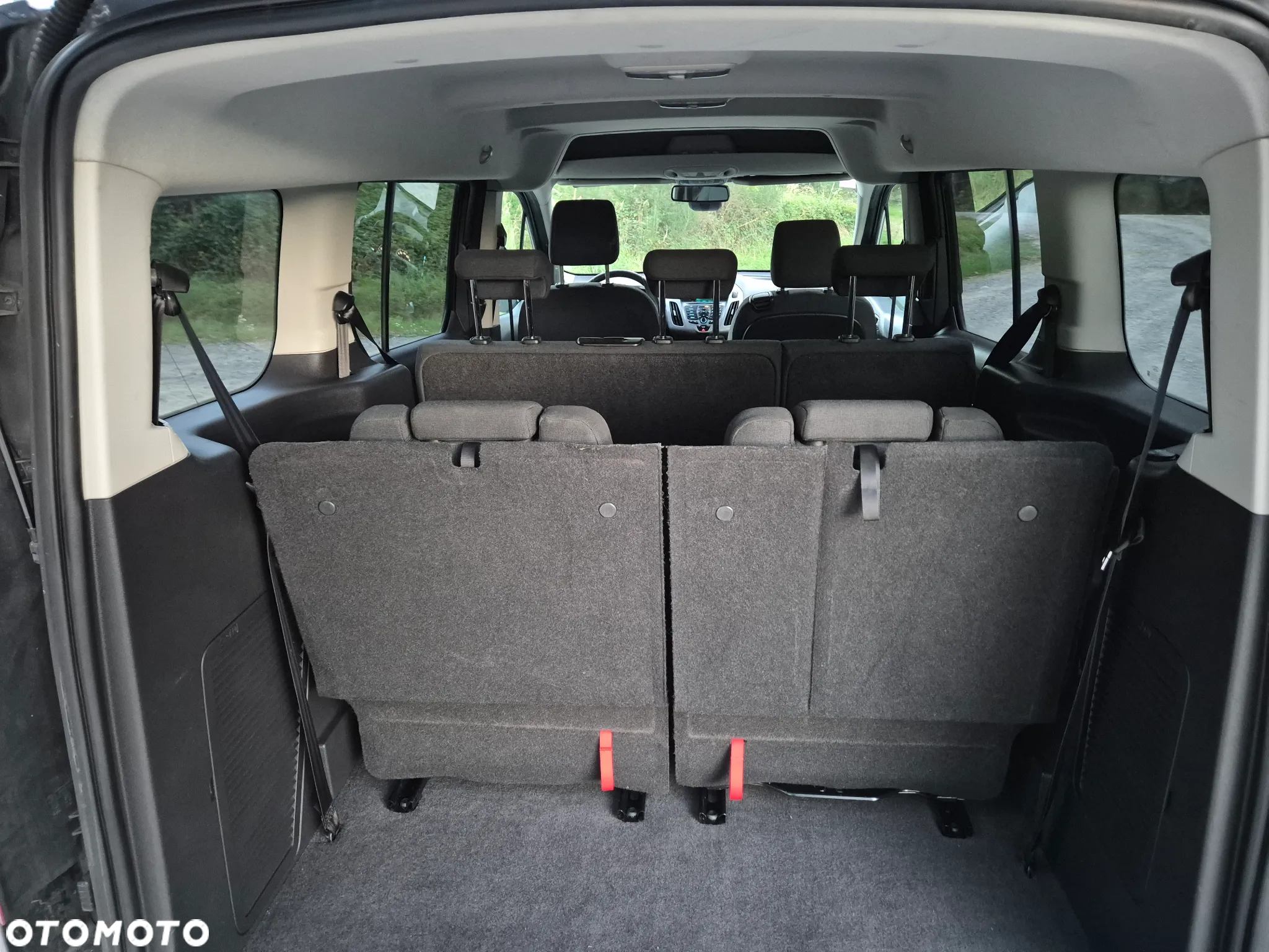 Ford Tourneo Connect 1.6 TDCi Trend - 21