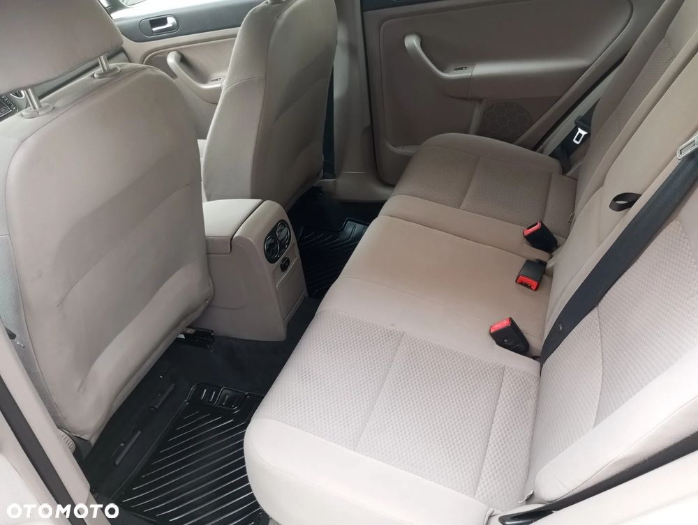 Volkswagen Golf Plus - 7