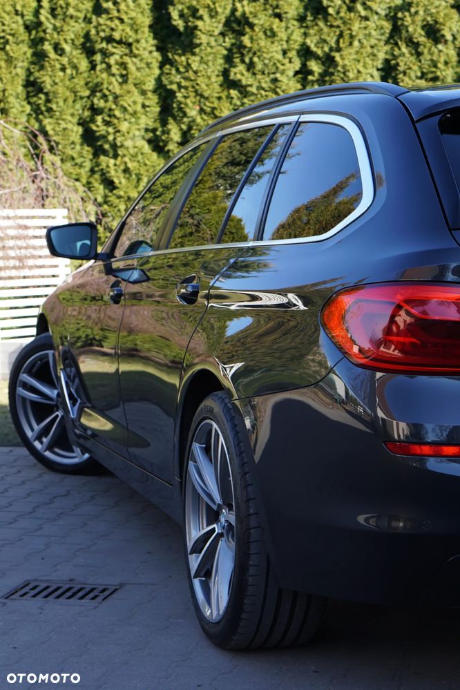 BMW Seria 5 - 16