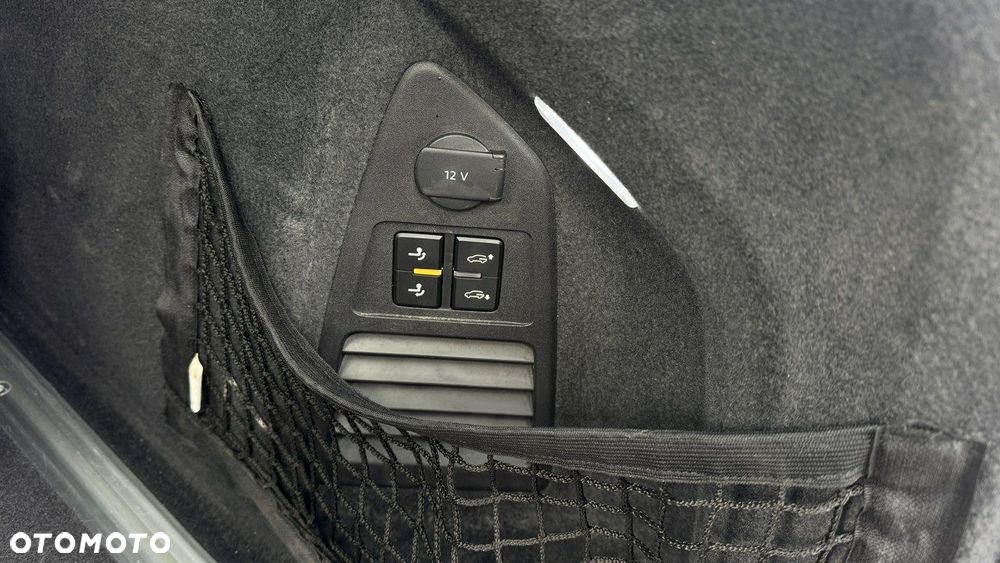 Volkswagen Touareg - 25