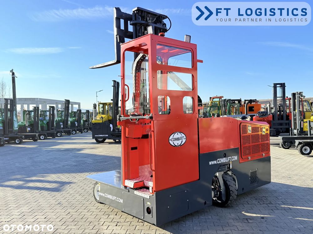 Combilift WÓZEK CZTEROKIERUNKOWY - WIELOKIERUNKOWY | COMBILIFT C3000GST | GAS | TRIPLEX 8300MM | POZYCJONER WIDEŁ | WOLNY SKOK | STAN IDEALNY | Szeroka oferta wózków czterokierunkowych i bocznych, dopasowanych do różnorodnych potrzeb i zastosowań - 30