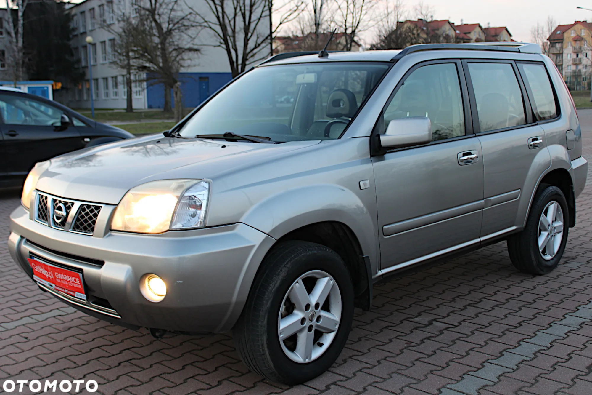Nissan X-Trail 2.5 4x4 Elegance - 3