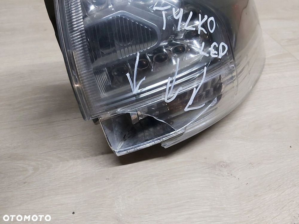 TOYOTA Sienna Sport 11- 20 r lampa prawy tył LED - 4