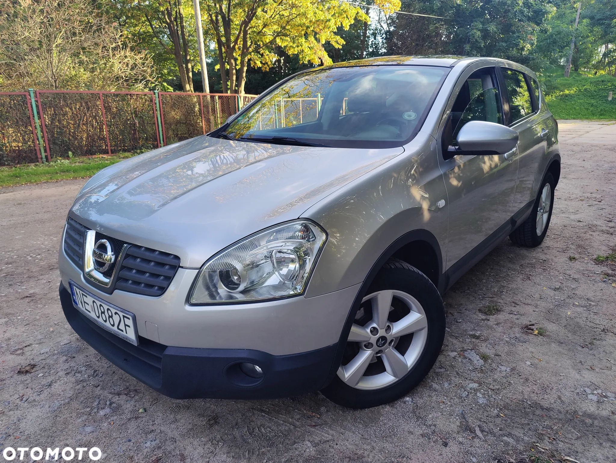 Nissan Qashqai 2.0 dCi DPF tekna - 1