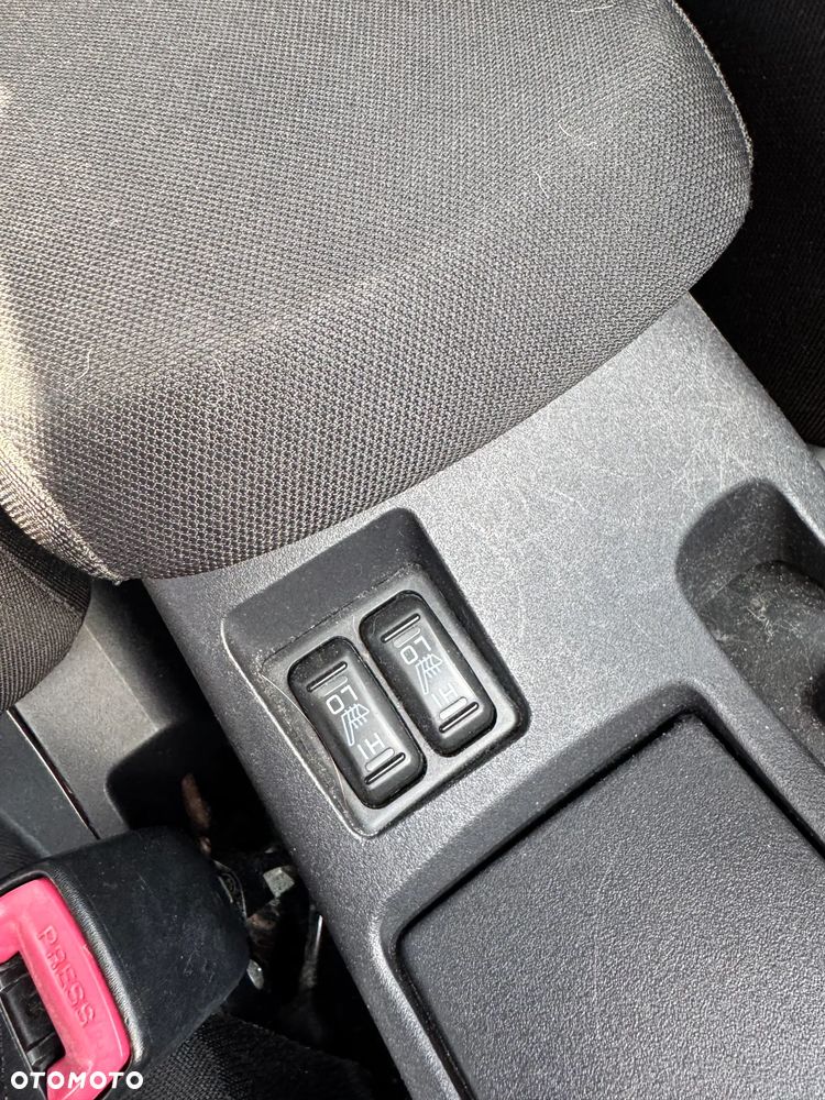 Mitsubishi Lancer 1.5 - 8