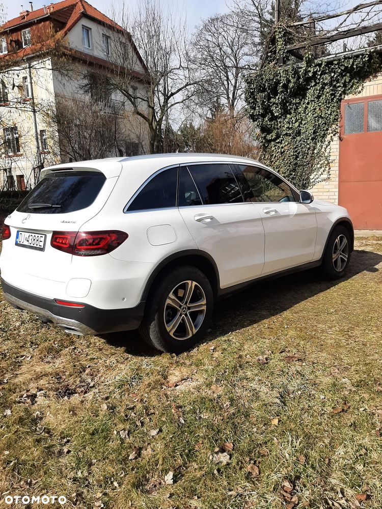 Mercedes-Benz GLC 300 e 4-Matic - 3