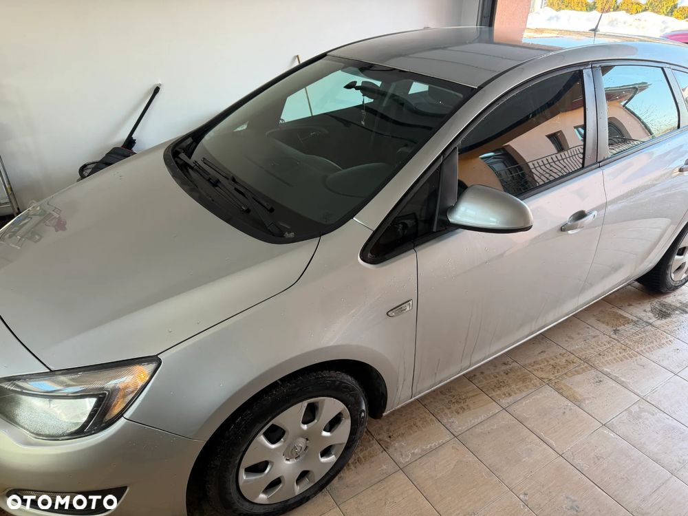 Opel Astra 1.6 CDTI Enjoy - 14