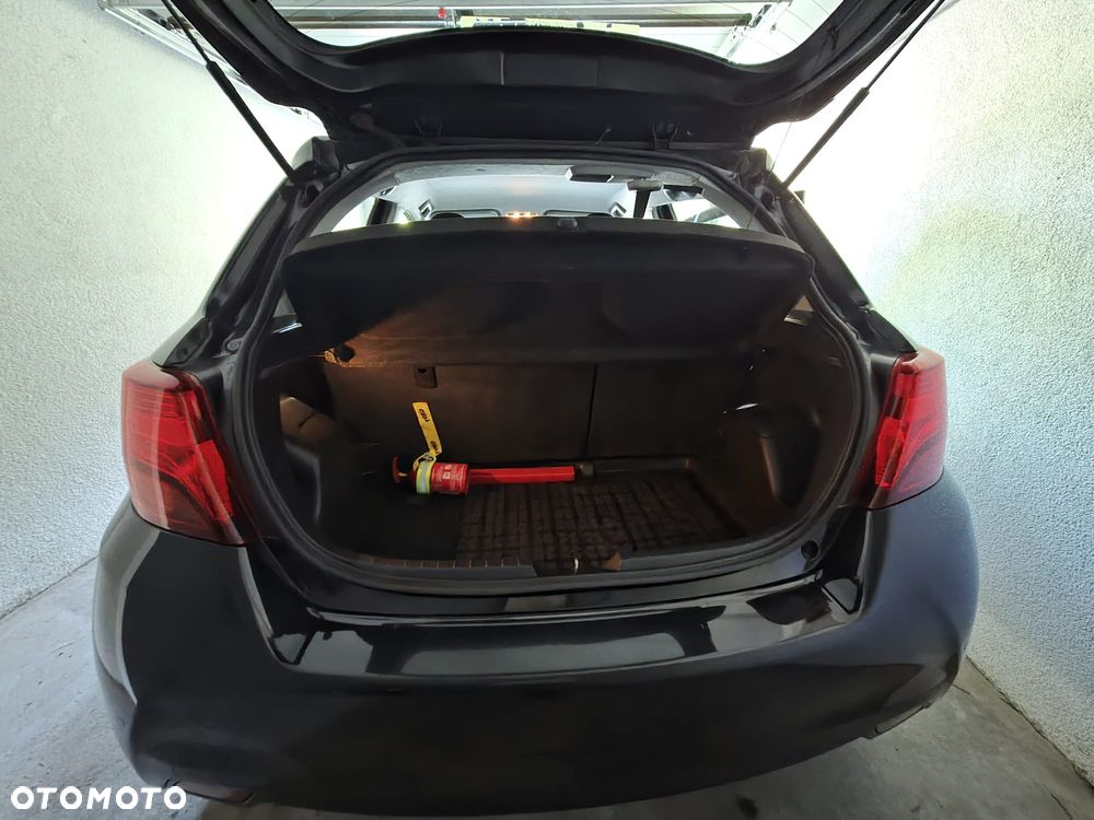 Toyota Yaris 1.33 Premium - 18