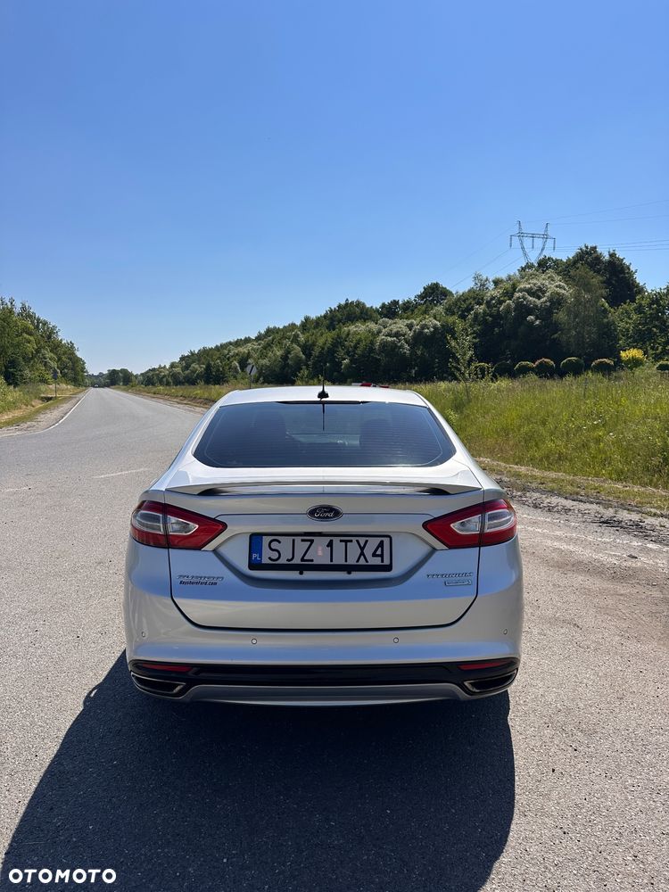 Ford Fusion - 6