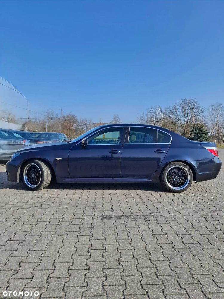 BMW Seria 5 530i - 22